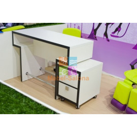 Маникюрный стол Квадро без тумбы KZ