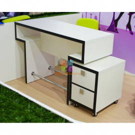 Маникюрный стол Квадро без тумбы KZ