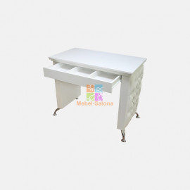 Маникюрный стол Фредиэно
